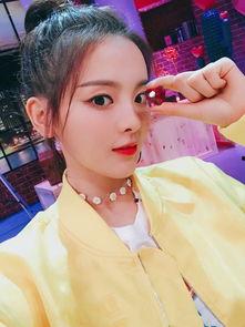 娱乐吃瓜酱一家人,笑料百出,温馨满满